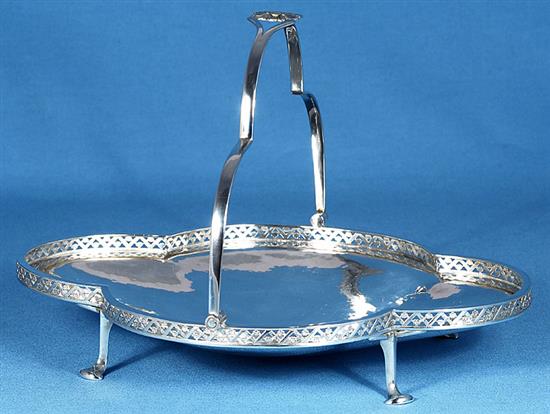 A George V Arts & Crafts silver shallow basket, by Albert Edward Jones, width 277mm, weight 13oz/405grms.